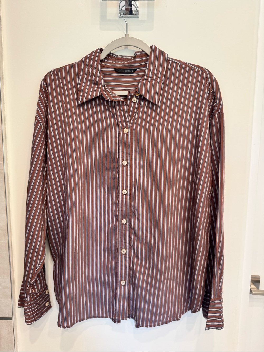 Zara Women’s Brown Stripe Button-Up Shirt. Size Medium. Only worn once.